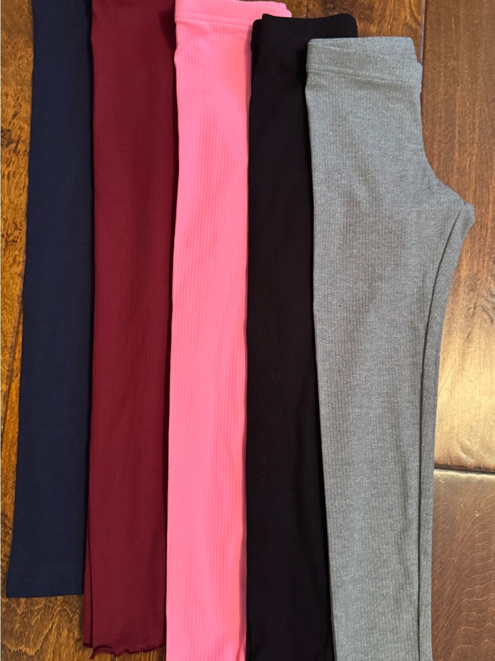 Old Navy Girls Lot of 5 pr Leggingsin Navy, Burgundy, Pink, Black & Gray NWT
